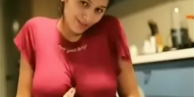 big tits,boobs,huge tits,model,webcam