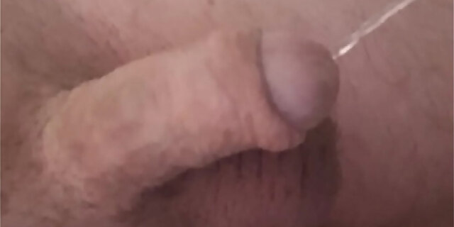 pissing,toilet
